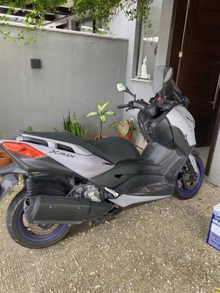YAMAHA XMAX ABS 